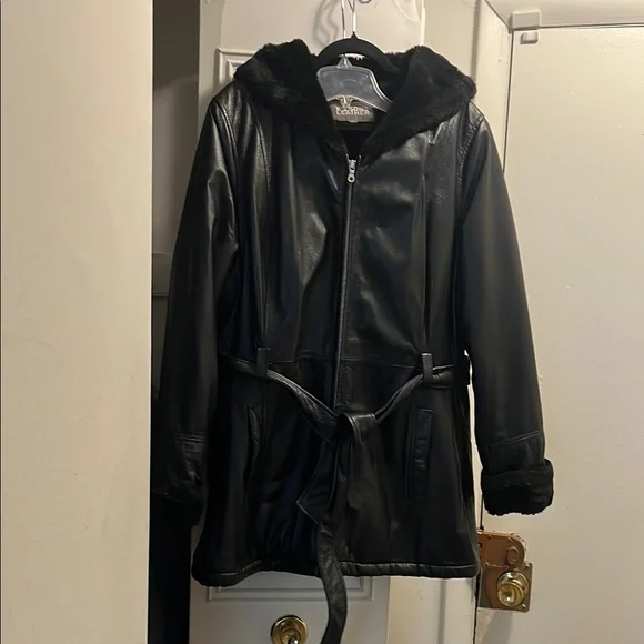 Wilsons Leather Black Hooded coat with Belt and faux fur insides - Picture 1 of 3